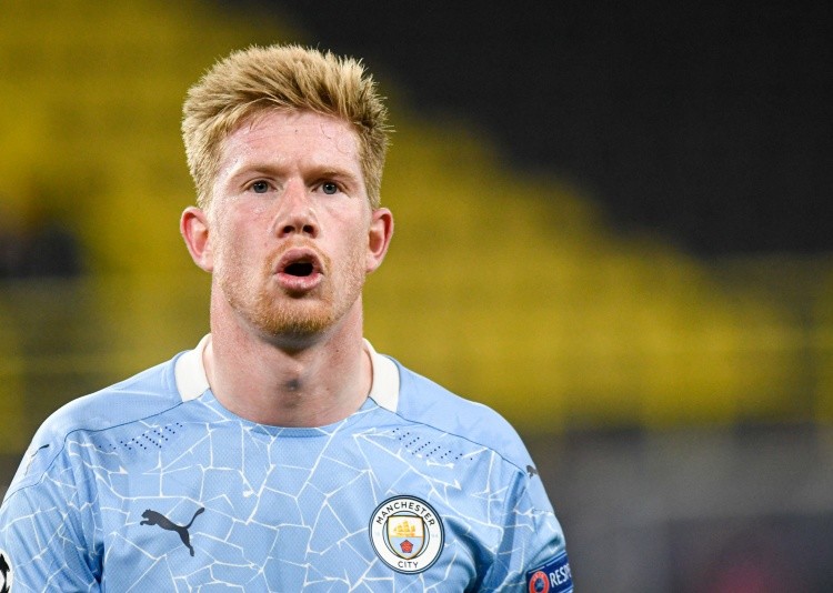 西甲战报：费尔南德斯点射制胜，十人西班牙人1-0十人巴列卡诺