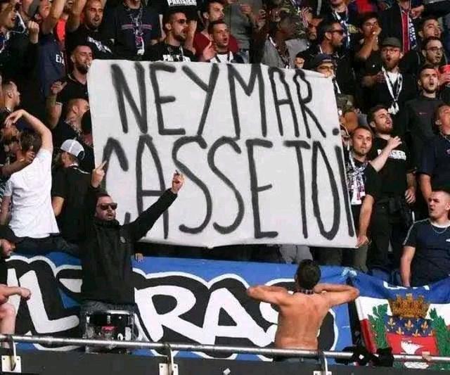 三角洲玩家，韦世豪晒自己在航天基地摸出非洲之心