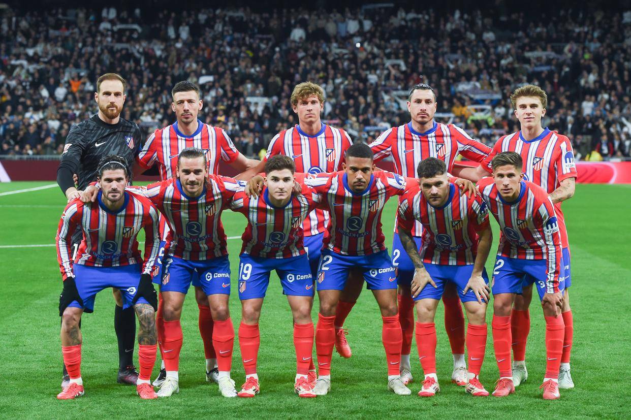 武汉三镇球员邓涵文离队加盟云南玉昆，结束本赛季征程。