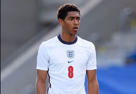 王燊超赛后喊话球迷：明年为第五个冠军拼搏