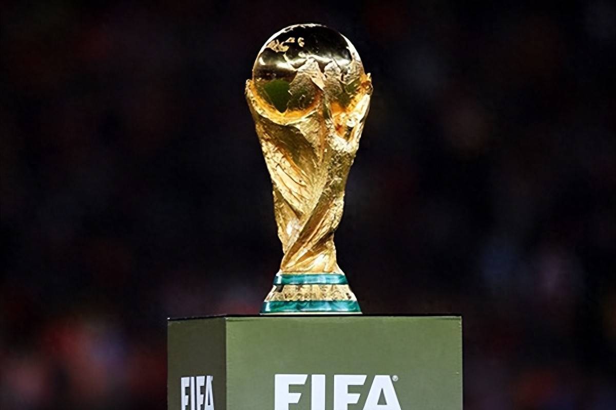 纳格尔斯曼谈征召萨内：他在欧冠和土超表现得很好